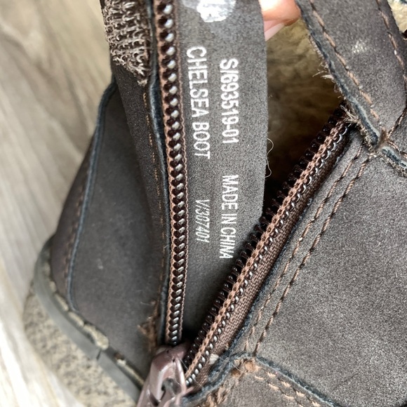 Gap brown suede Chelsea Boots - Picture 7 of 7